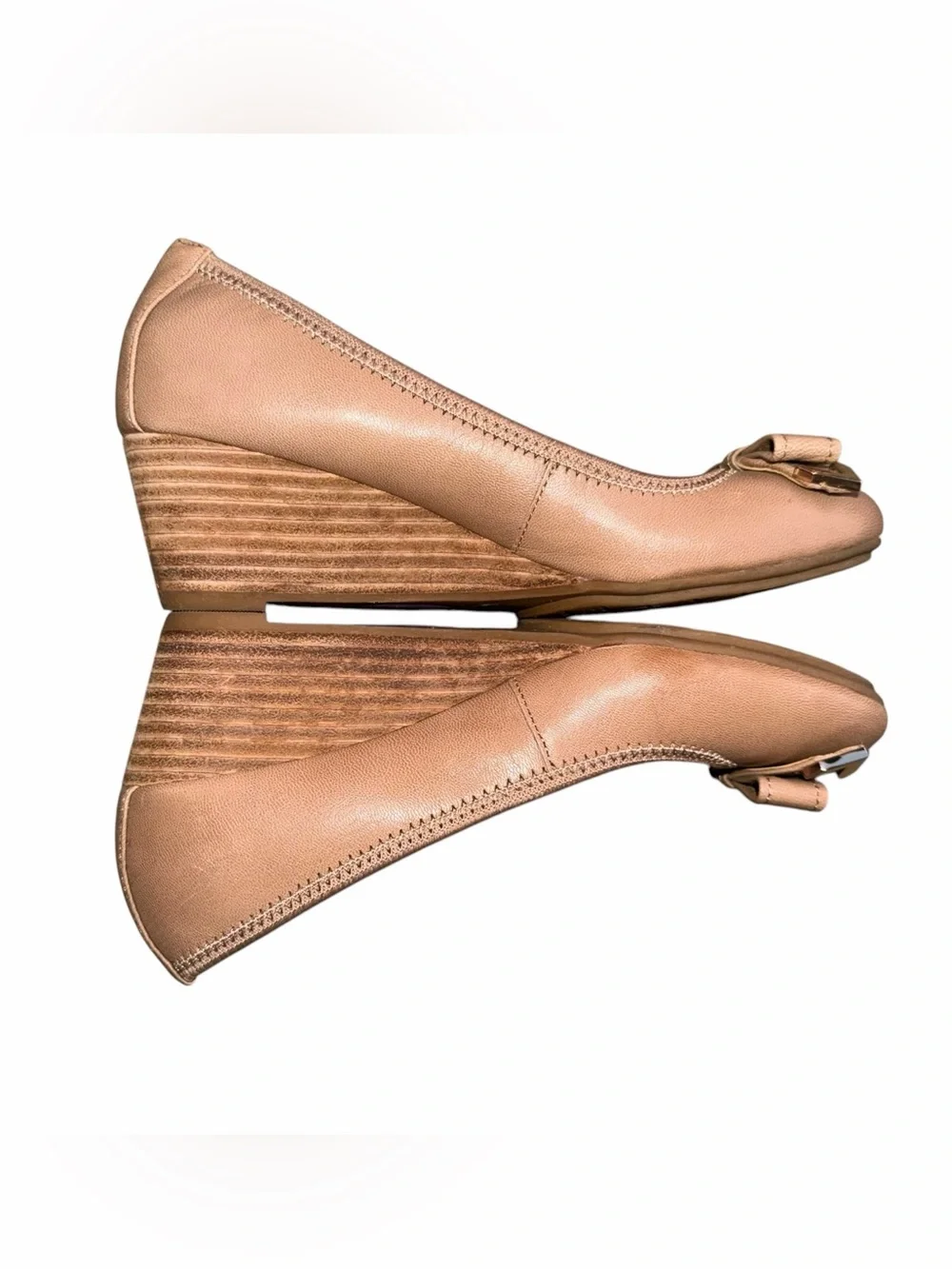 Me Too Heeled Wedged Pumps Size 6 M